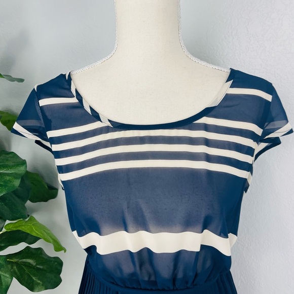 Chic By Jacob Navy Blue Tan Pleated Sheer Stripe Dress - Picture 3 of 7